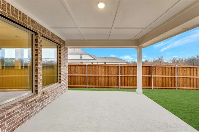 $469,789 | 1020 Violet Drive, Crowley, TX 76036