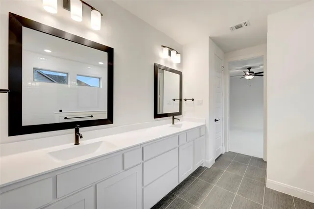 $469,789 | 1020 Violet Drive, Crowley, TX 76036