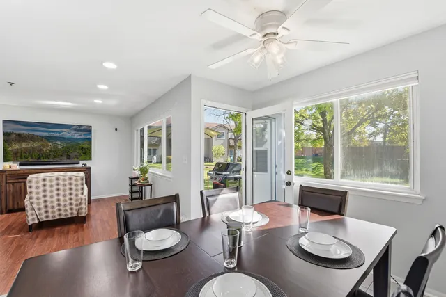 $258,900 | 767 East Whispering Oaks Drive, Unit 767, Palatine, IL 60074