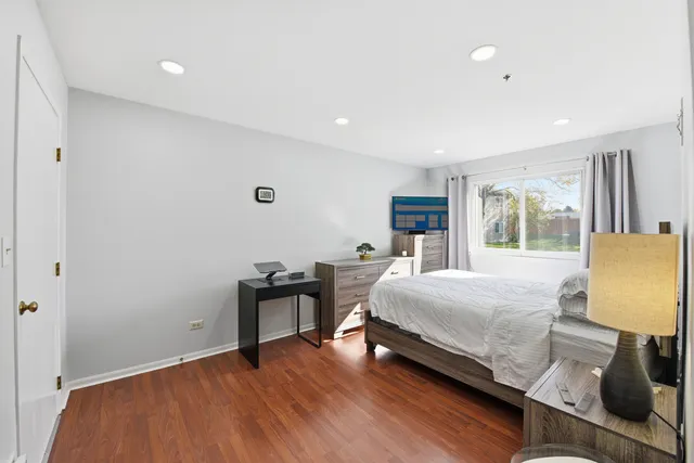 $258,900 | 767 East Whispering Oaks Drive, Unit 767, Palatine, IL 60074