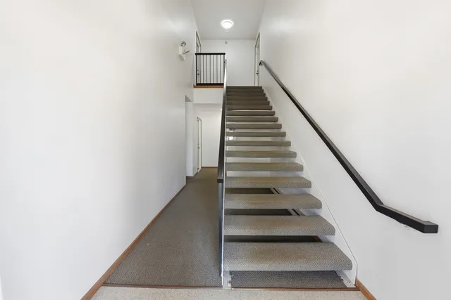 $258,900 | 767 East Whispering Oaks Drive, Unit 767, Palatine, IL 60074