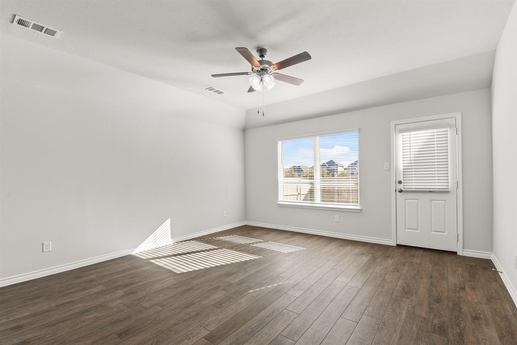 5045 Wellborn Road Crowley, TX 76036 - Photo 7 of 40
