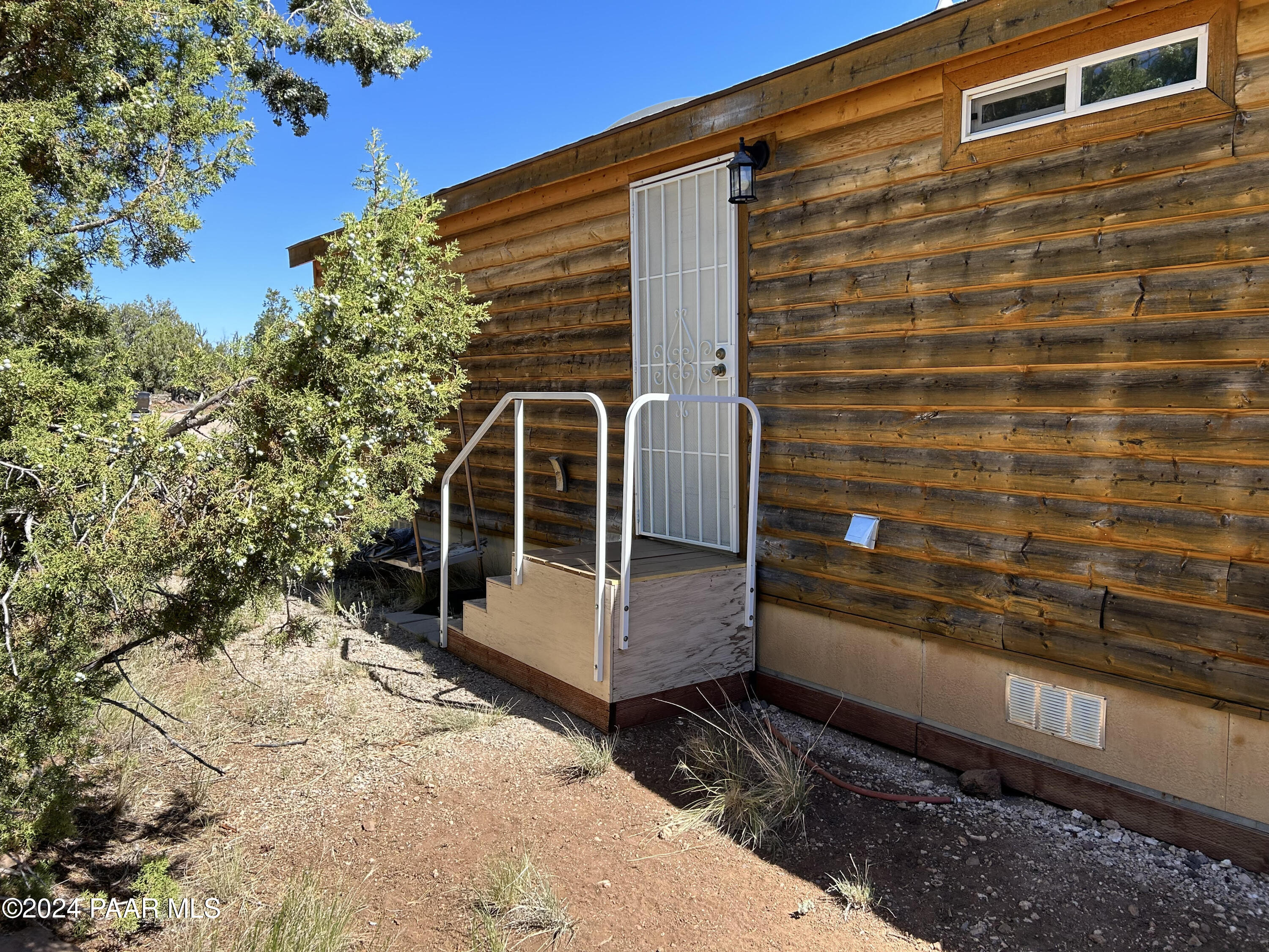46450 North Edge Ridge Road Seligman, AZ 86337 - Photo 8 of 30 Backdoor