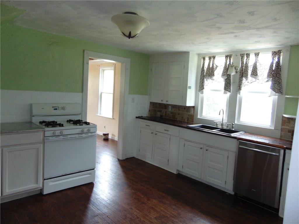 806 Main Street Addison, PA 15411 - Photo 3 of 11