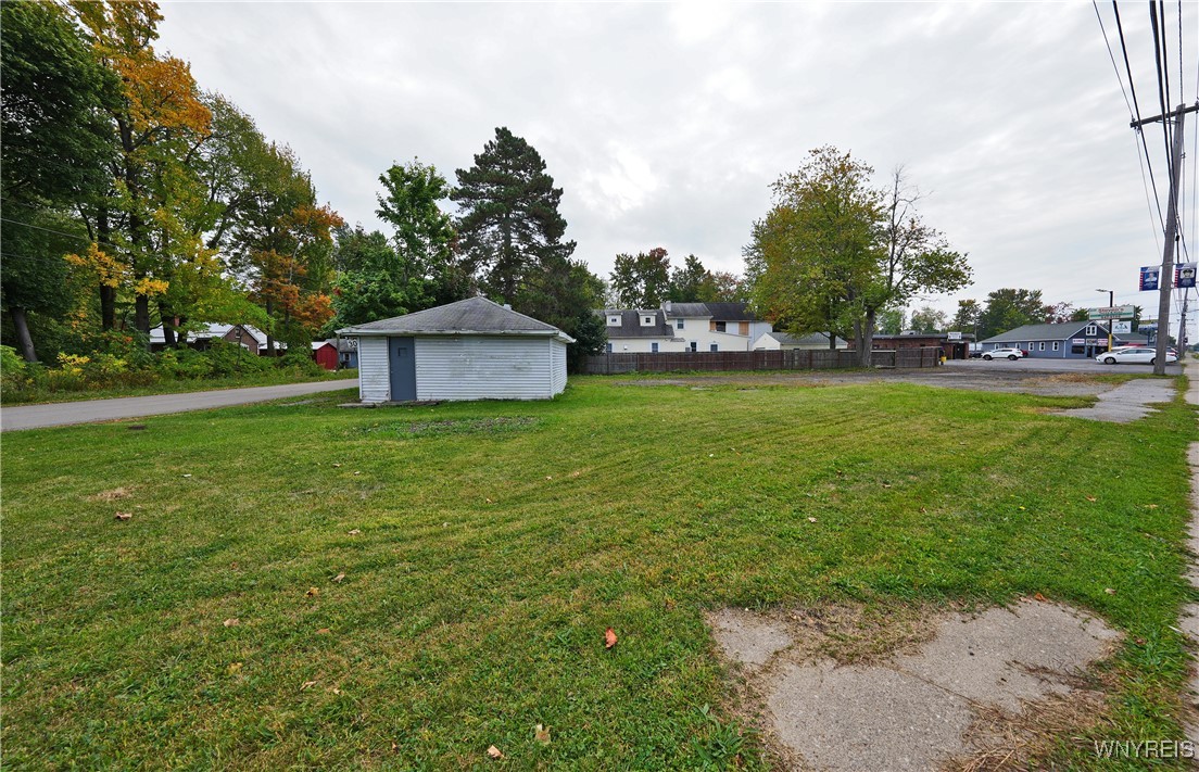 6807 Erie Road Evans, NY 14047 - Photo 10 of 11