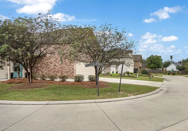$374,999 | 40020 Wood Duck Court, Gonzales, LA 70737