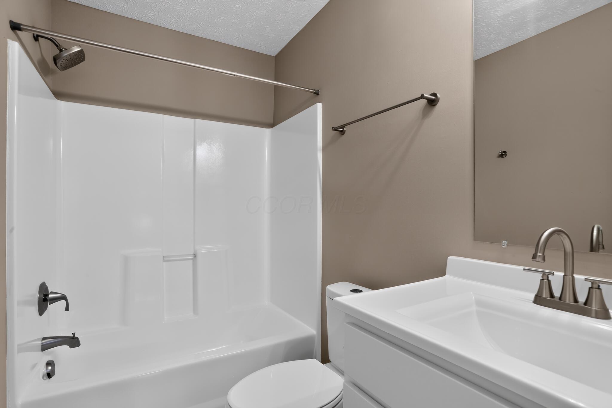 2893 Barrows Road Columbus, OH 43232 - Photo 21 of 23