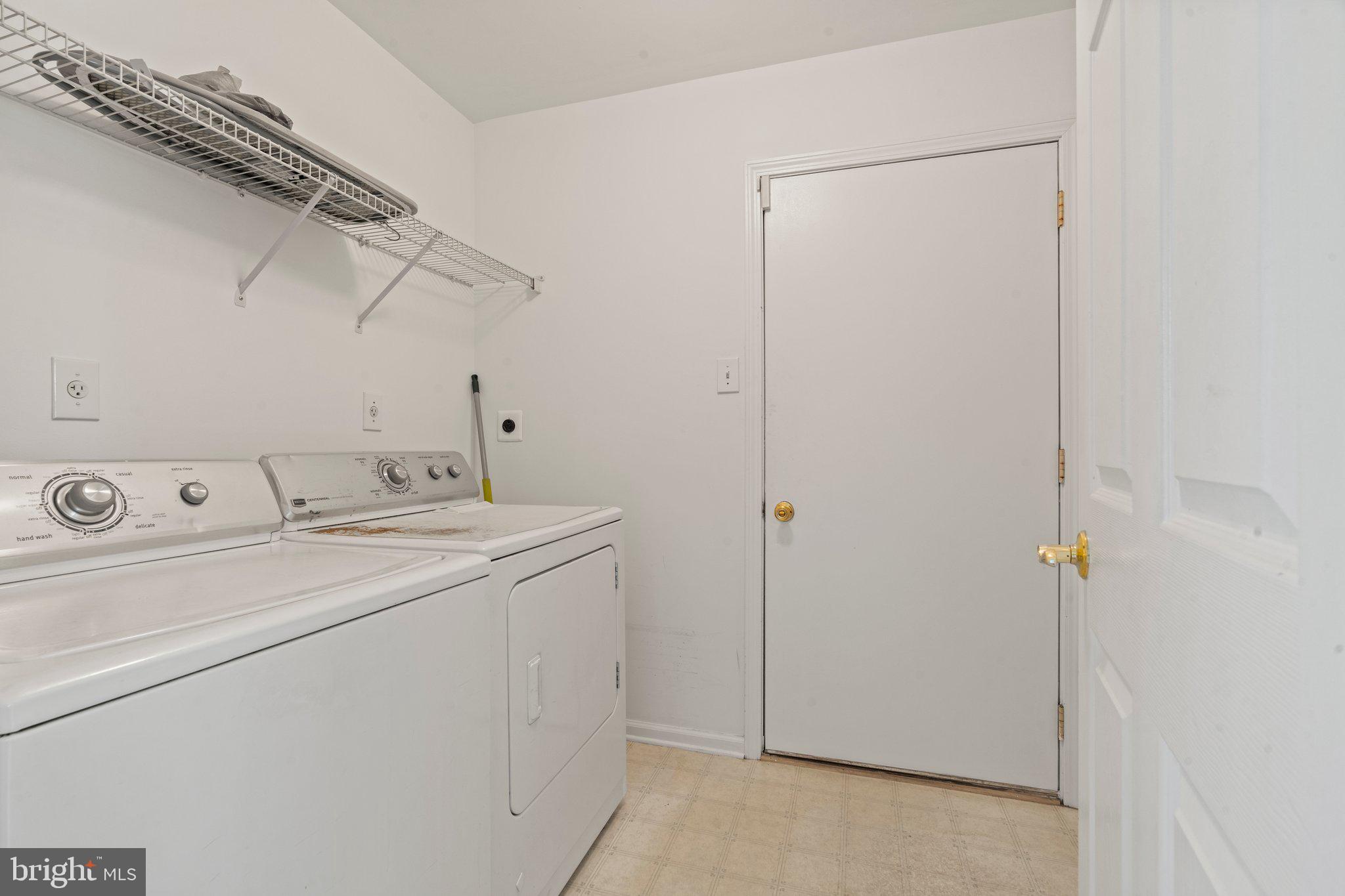 9 Lexington Park Road Sicklerville, NJ 08081 - Photo 8 of 38 Gallery Image 8