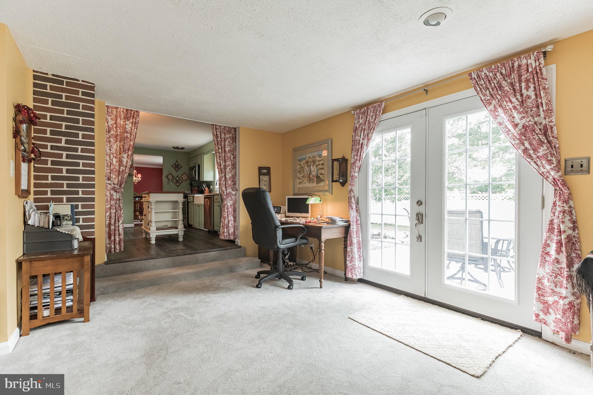 141 Pearl Croft Road Cherry Hill, NJ 08034 - Photo 20 of 36 Family Room