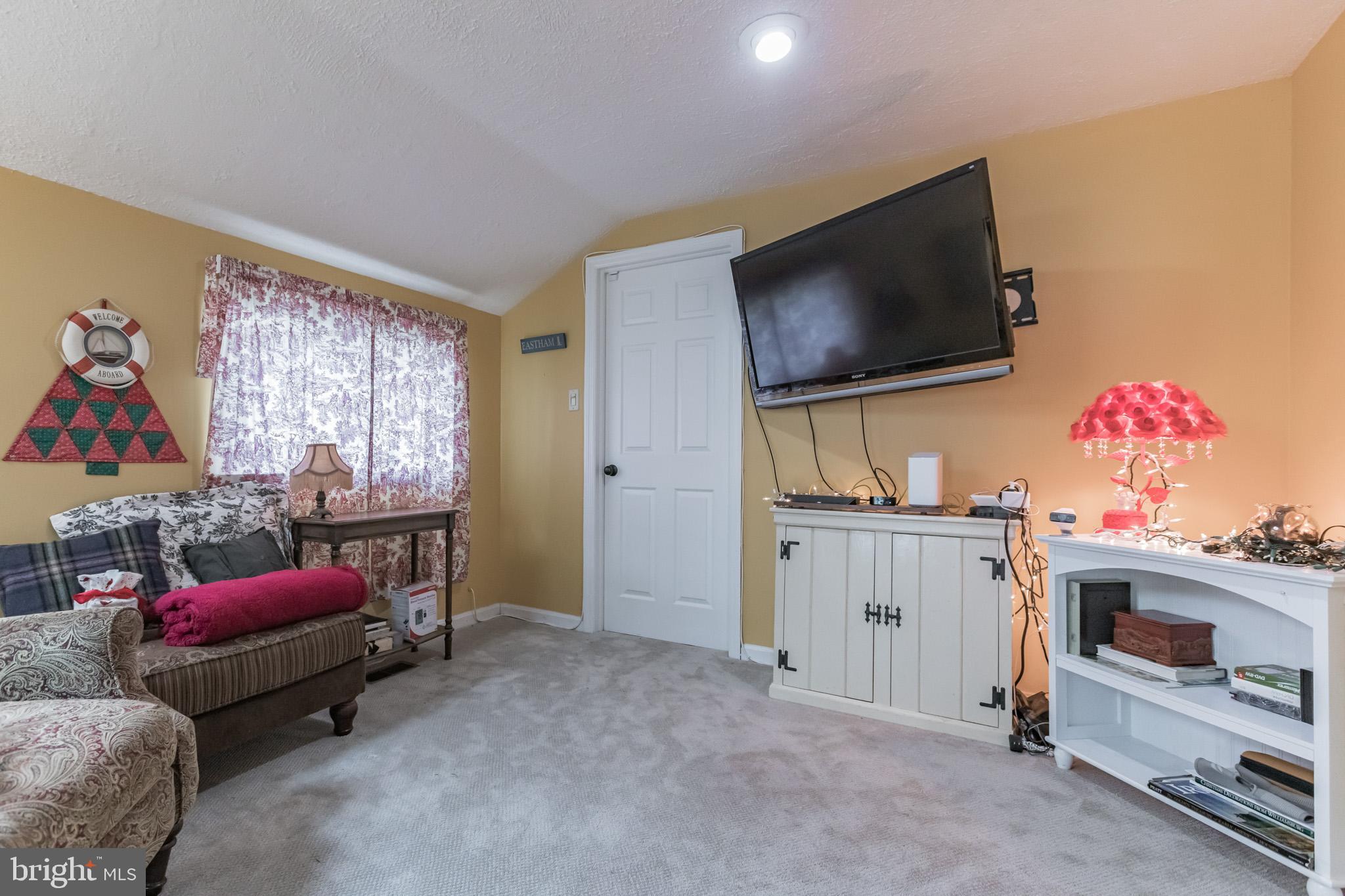 141 Pearl Croft Road Cherry Hill, NJ 08034 - Photo 21 of 36 Family Room