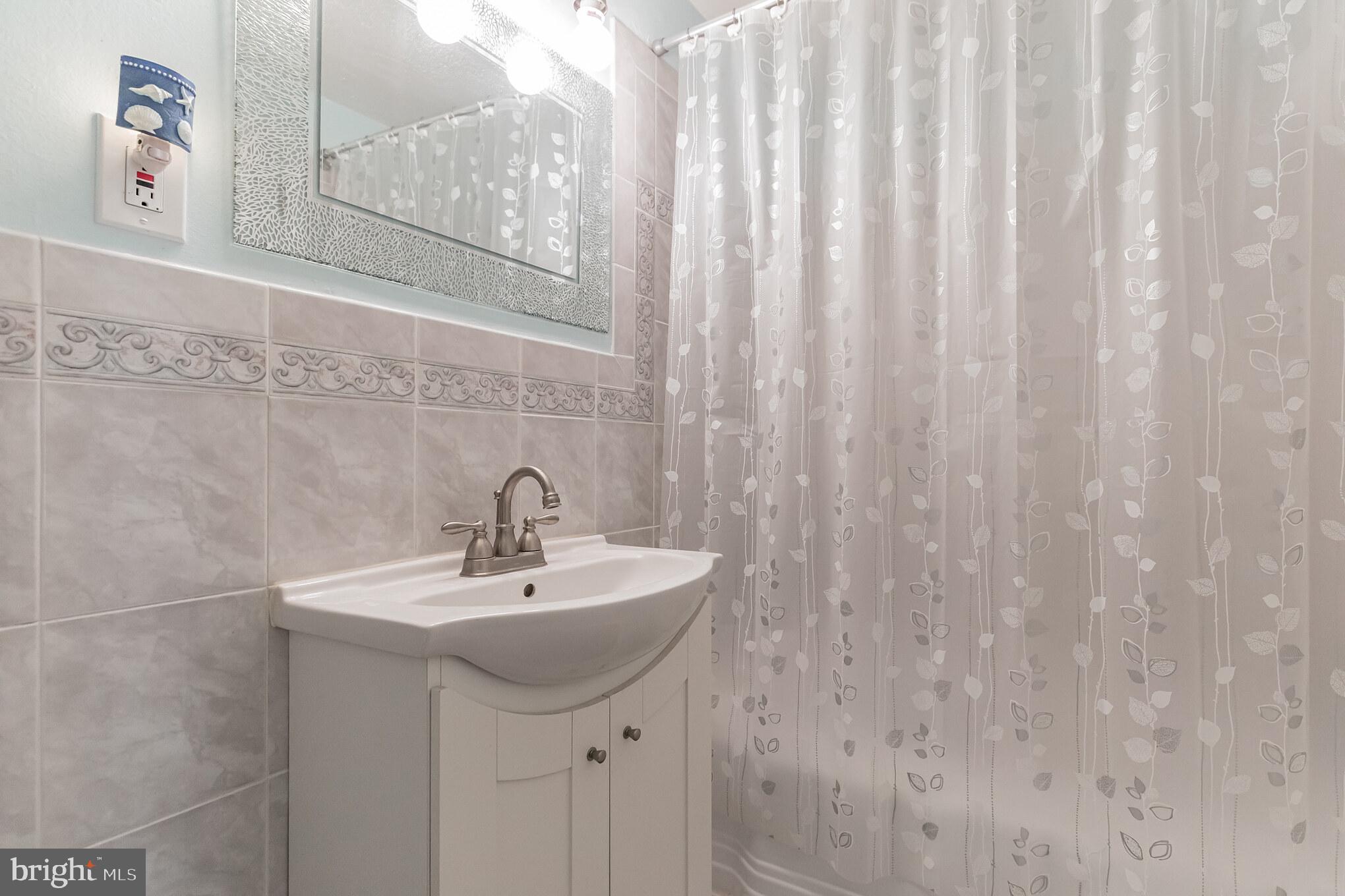 141 Pearl Croft Road Cherry Hill, NJ 08034 - Photo 31 of 36 Full Bath