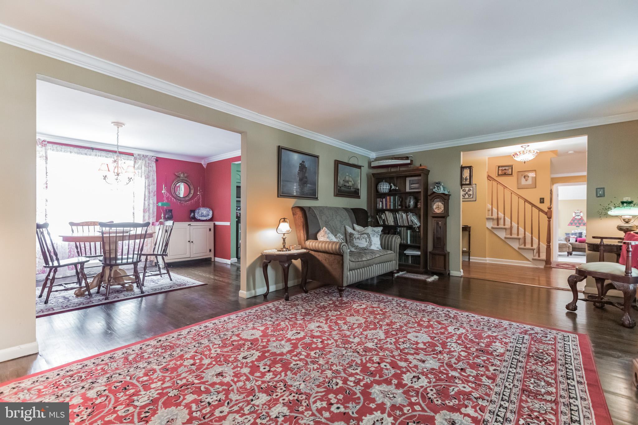 141 Pearl Croft Road Cherry Hill, NJ 08034 - Photo 8 of 36 Living/Dining Rooms