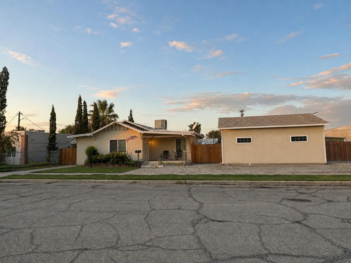 165 South Spring Street Blythe, CA 92225 - Photo 1 of 39 60FCD240-5653-44E8-8C4C-3CE8F917A23D