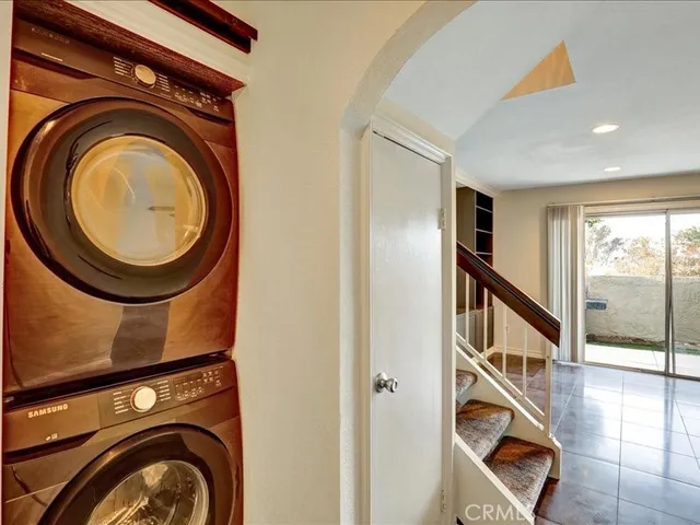 $590,000 | 23391 La Crescenta, Mission Viejo, CA 92691