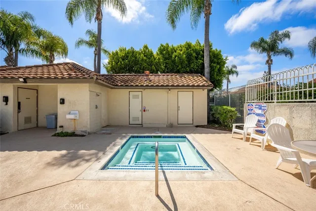 $590,000 | 23391 La Crescenta, Mission Viejo, CA 92691