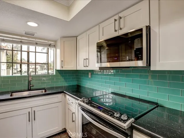 $590,000 | 23391 La Crescenta, Mission Viejo, CA 92691