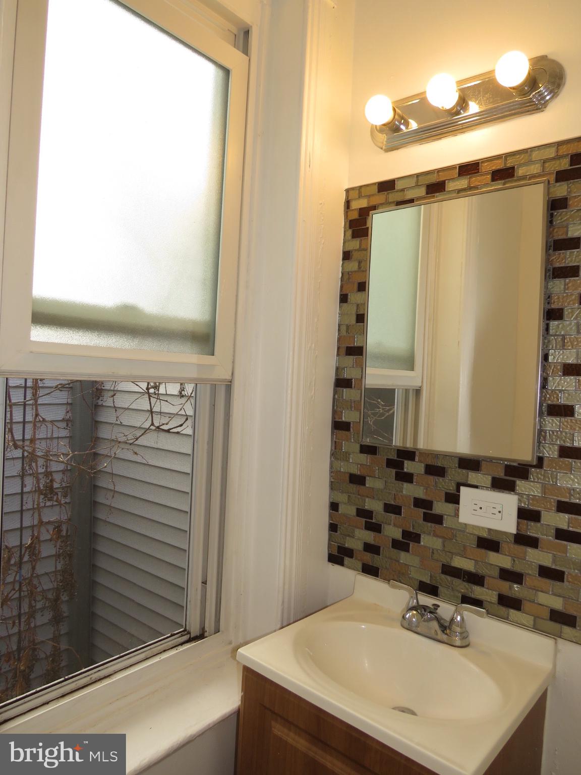 356 East Walnut Lane, Unit 2 Philadelphia, PA 19144 - Photo 14 of 21