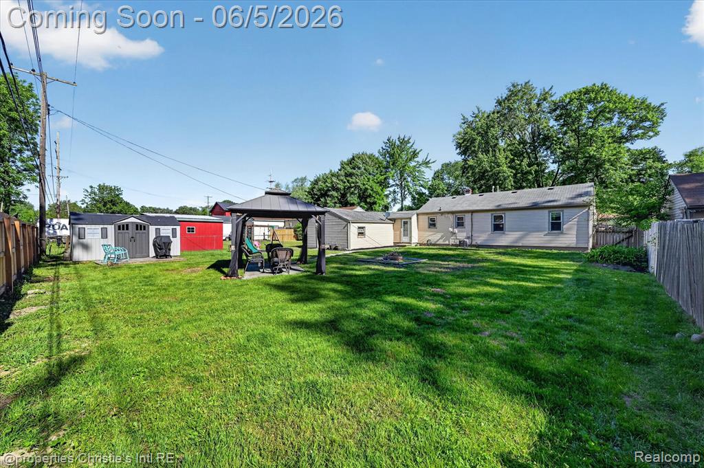 39185 Chase Street Romulus, MI 48174 - Photo 25 of 34