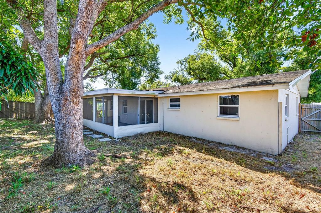 4752 Daphne Street New Port Richey, FL 34652 - Photo 17 of 18 Gallery Image 17