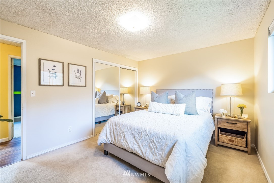 7925 186th Street Southwest Edmonds, WA 98026 - Photo 17 of 40 Gallery Image 17