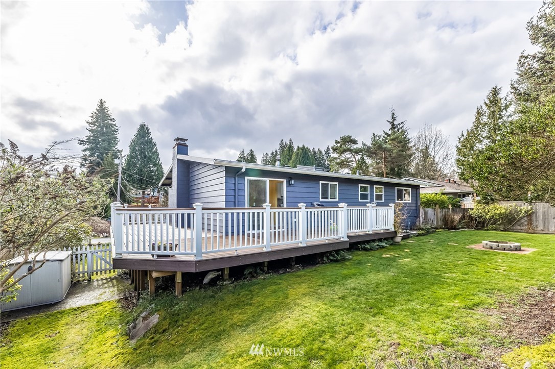 7925 186th Street Southwest Edmonds, WA 98026 - Photo 38 of 40 Gallery Image 38