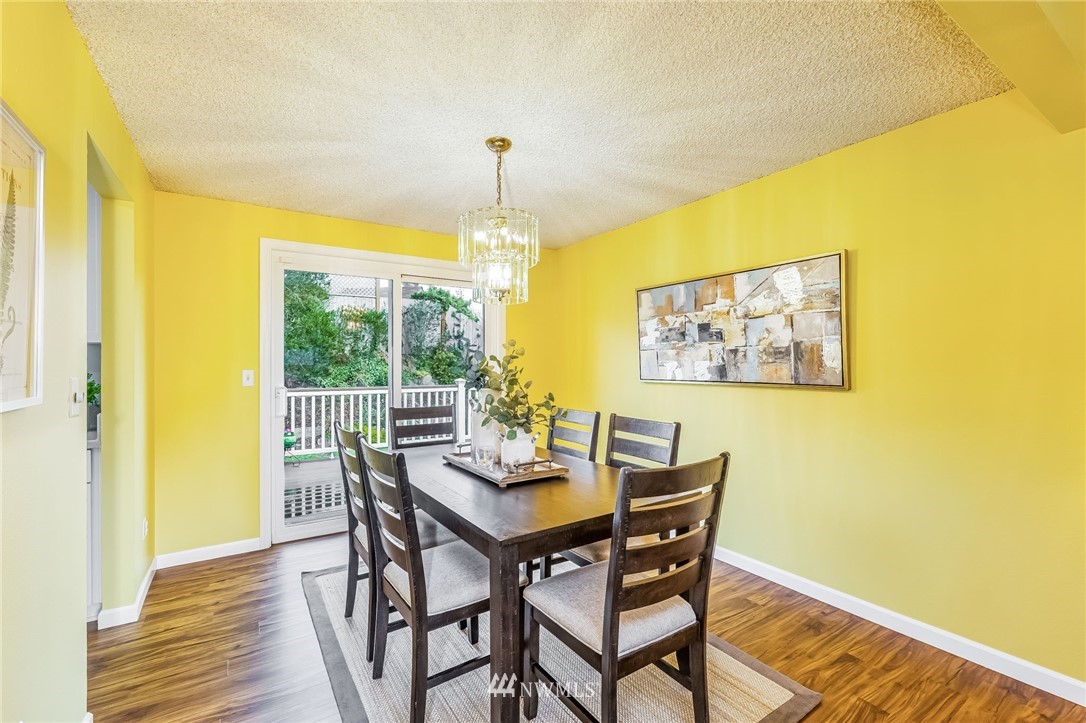 7925 186th Street Southwest Edmonds, WA 98026 - Photo 9 of 40 Gallery Image 9