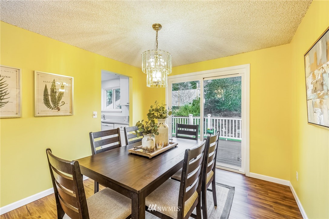 7925 186th Street Southwest Edmonds, WA 98026 - Photo 10 of 40 Gallery Image 10