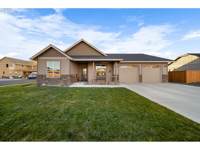 $599,900 | 465 Southeast Sumner Drive, Prineville, OR 97754