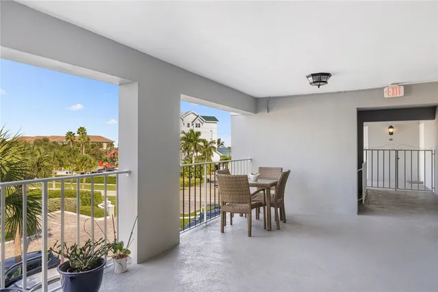 $825,000 | 2743 Ocean Drive, Unit 47E, Vero Beach, FL 32963