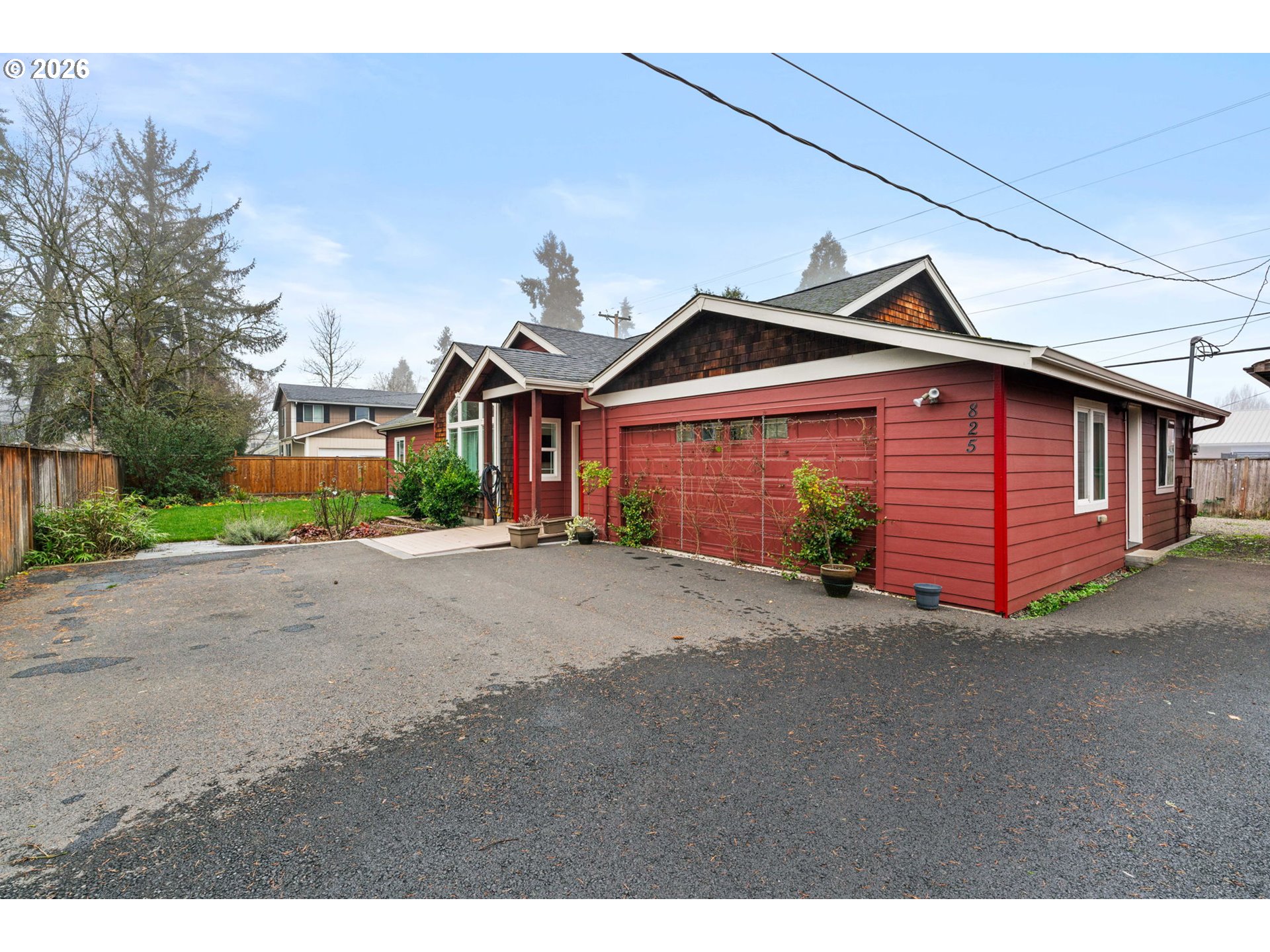 825 Waverly Street Eugene, OR 97401 - Photo 2 of 39