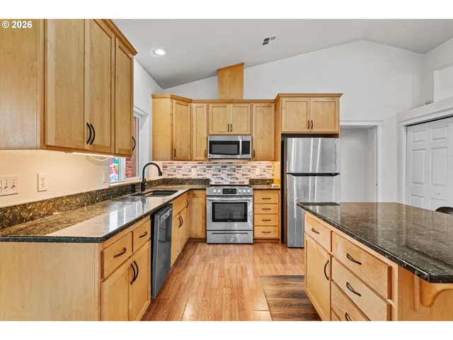 $615,000 | 825 Waverly Street, Eugene, OR 97401