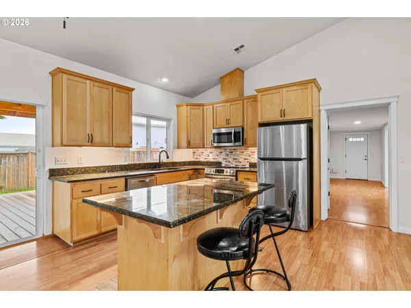 $612,999 | 825 Waverly Street, Eugene, OR 97401