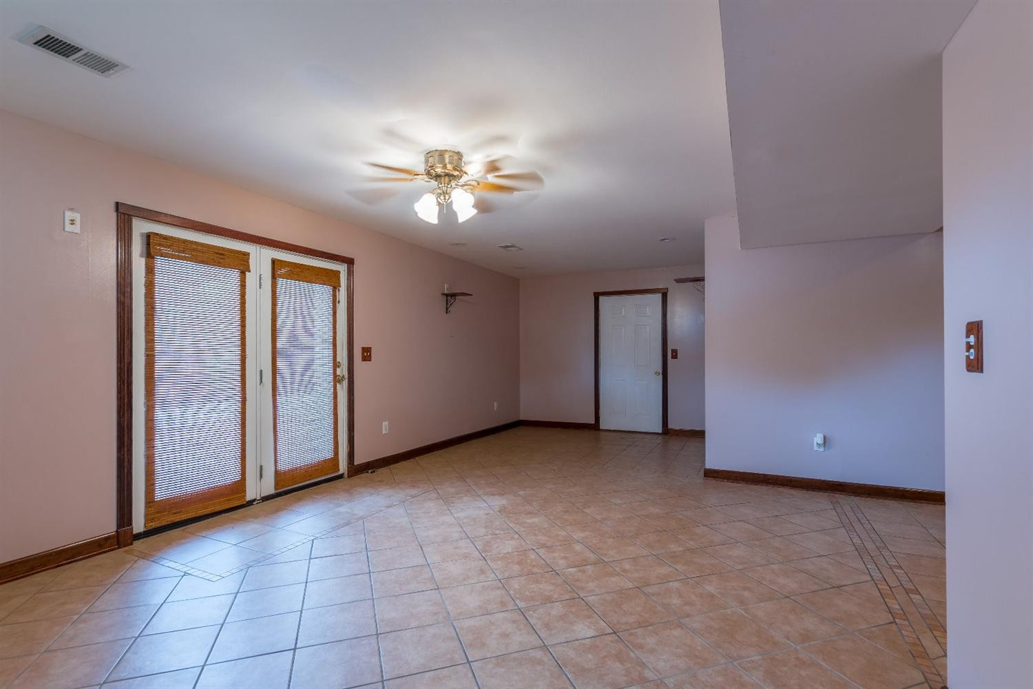 845 Delaney Ferry Road Versailles, KY 40383 - Photo 13 of 26 Photo 13