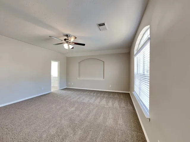 $1,915 | 28919 Hidden Lake Court, Magnolia, TX 77354