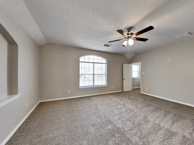 $1,915 | 28919 Hidden Lake Court, Magnolia, TX 77354