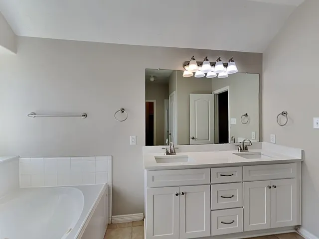 $1,915 | 28919 Hidden Lake Court, Magnolia, TX 77354