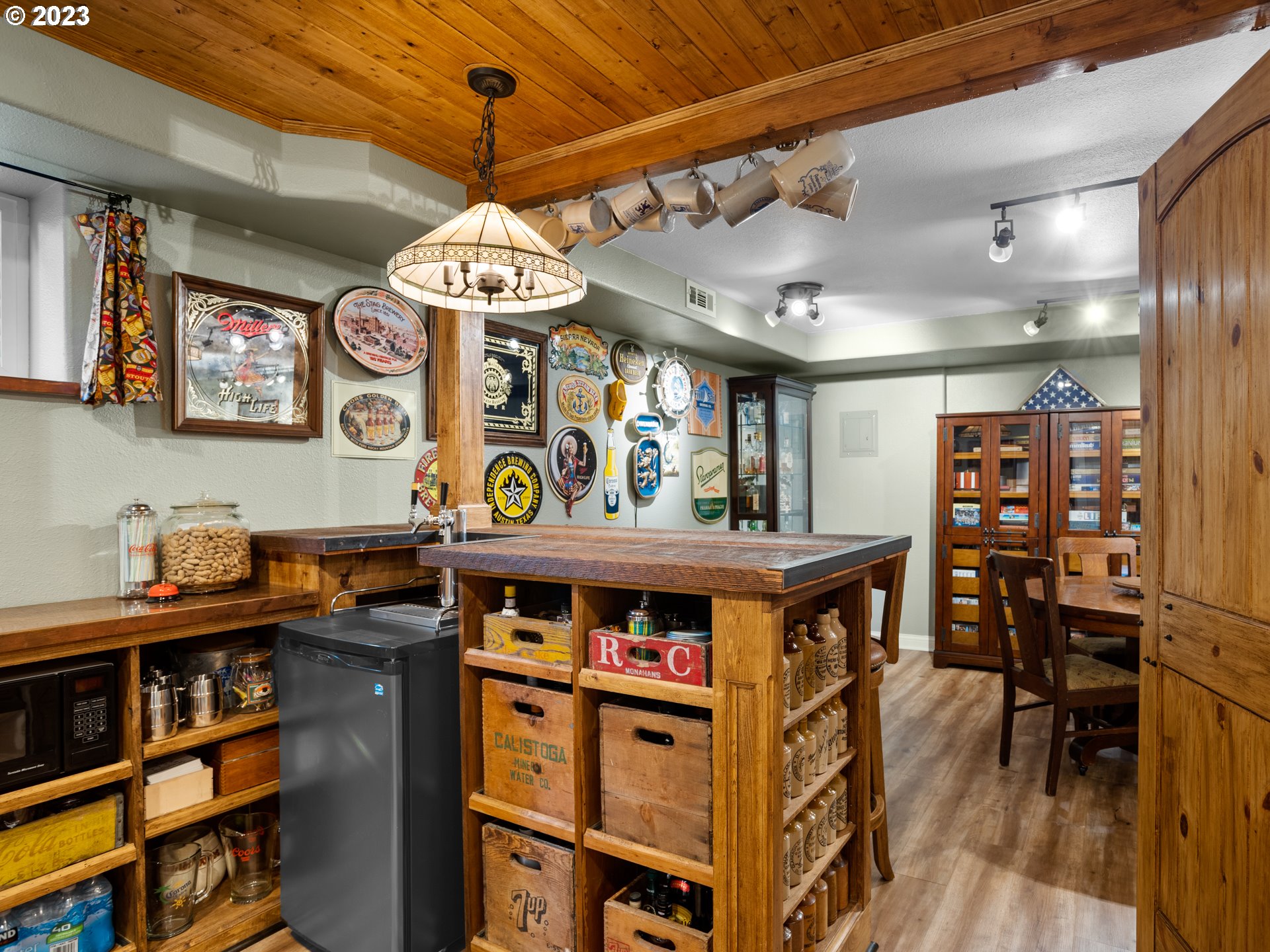 18530 Northwest Collins Road North Plains, OR 97133 - Photo 23 of 48 Wet Bar