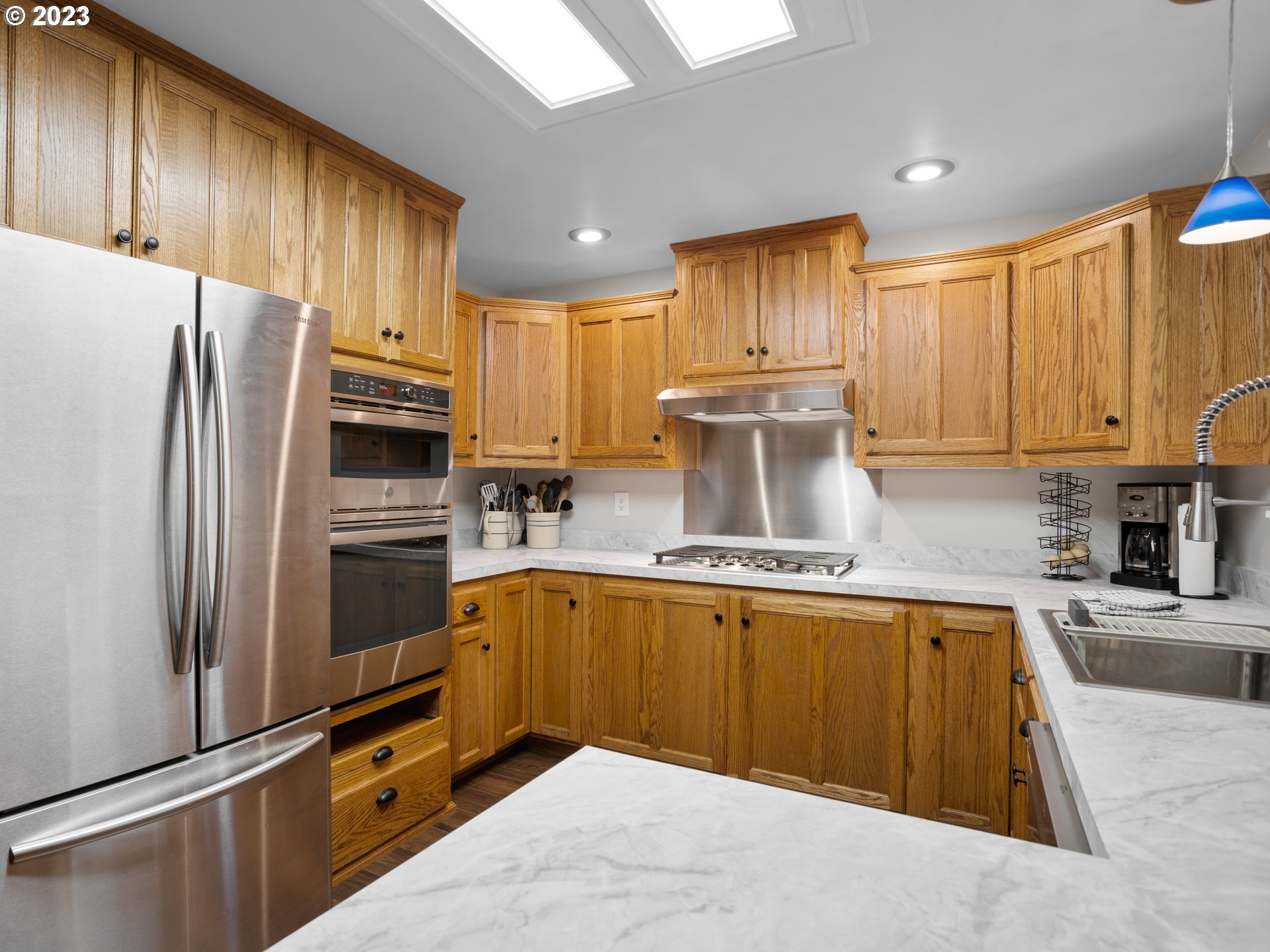 18530 Northwest Collins Road North Plains, OR 97133 - Photo 9 of 48 Kitchen