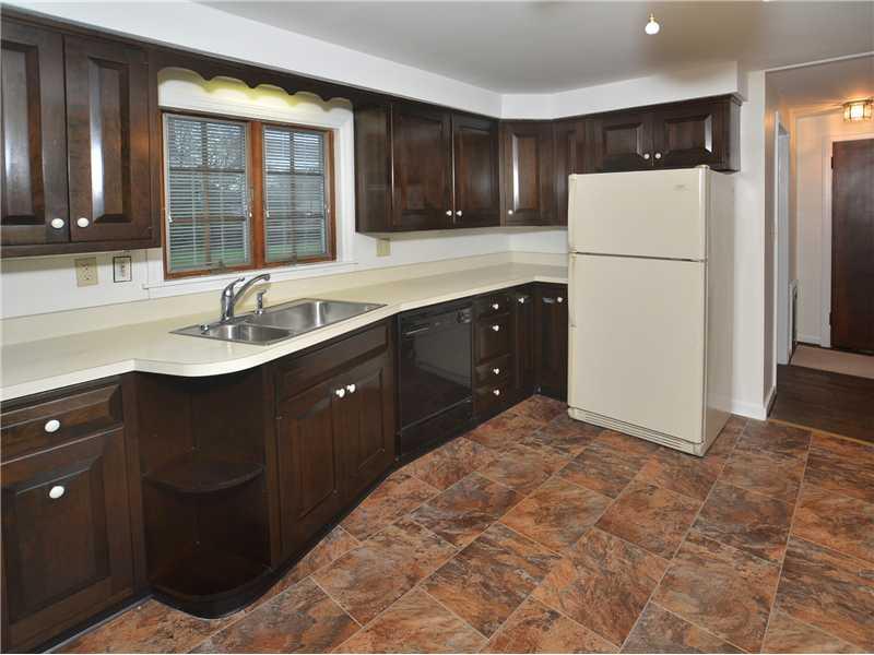 306 Murrysville Road Level Green, PA 15085 - Photo 6 of 21 Kitchen. You will love entertaining in this EIK.