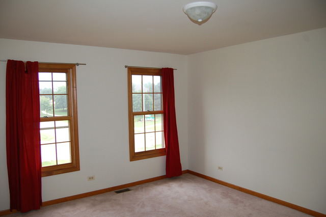 680 Red Maple Lane Roselle, IL 60172 - Photo 16 of 18