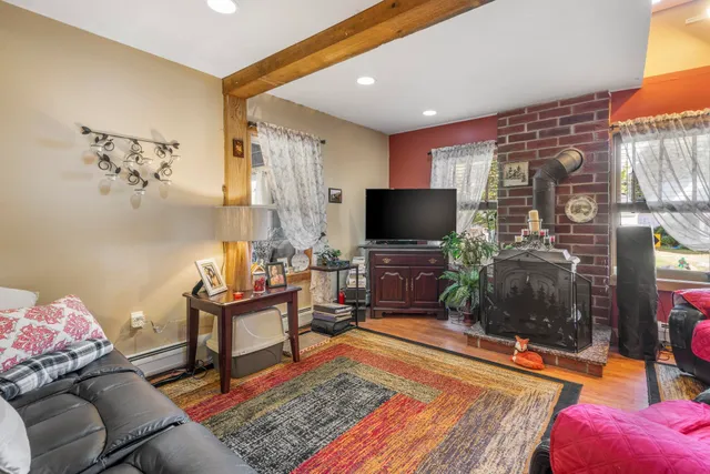 $312,400 | 1025 Route 123 Stoddard Nh 03464, Stoddard, NH 03464