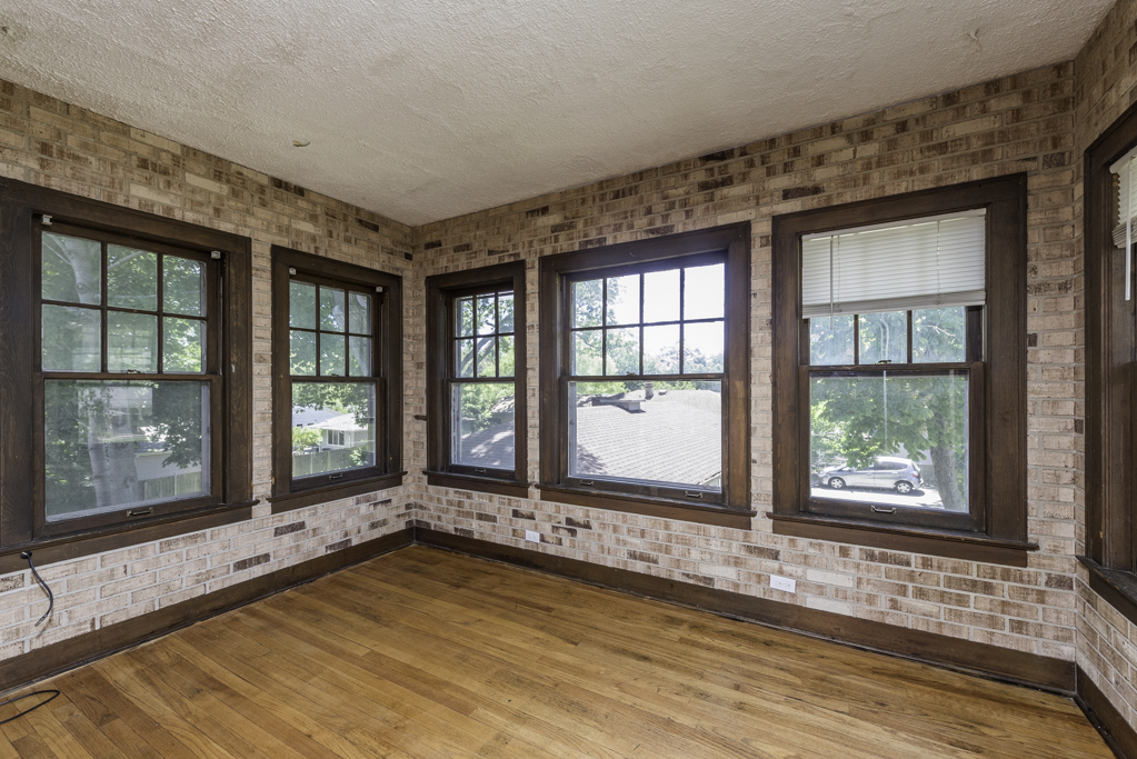 1609 North Sheridan Road Waukegan, IL 60085 - Photo 21 of 29