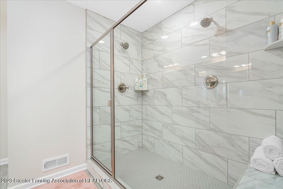 3962 Gallop Road East Lansing, MI 48823 - Photo 16 of 25 tile shower