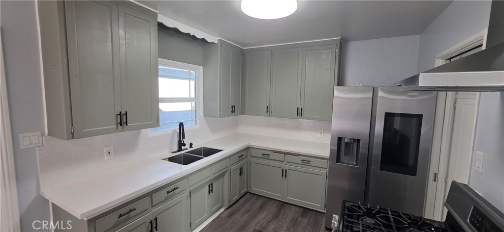 1498 Powell Way Riverside, CA 92501 - Photo 6 of 21 Gallery Image 6