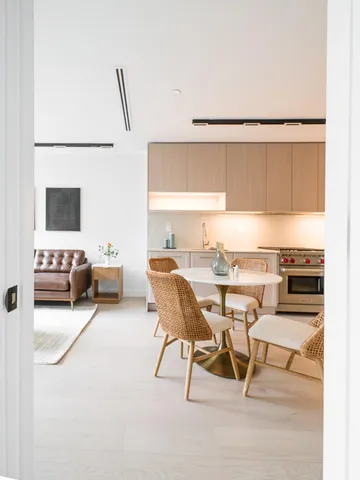 $2,250,000 | 636 Lorimer Street, Unit 1 | Williamsburg