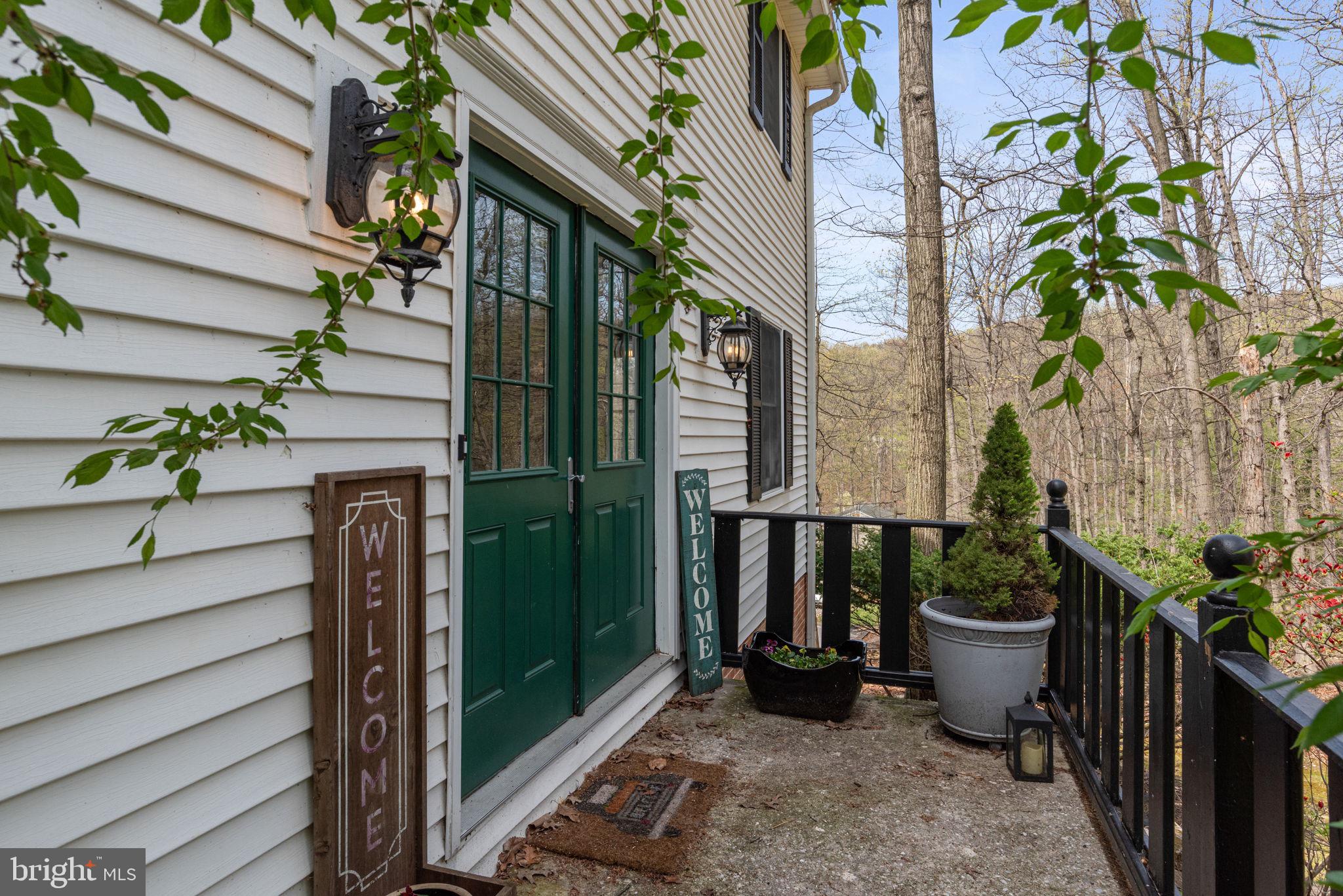 662 Shannon Road Boiling Springs, PA 17007 - Photo 9 of 50 Gallery Image 9