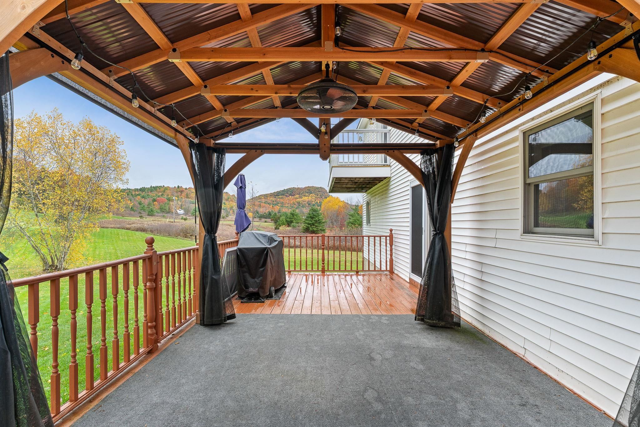 571 Middle Road Milton, VT 05468 - Photo 21 of 60