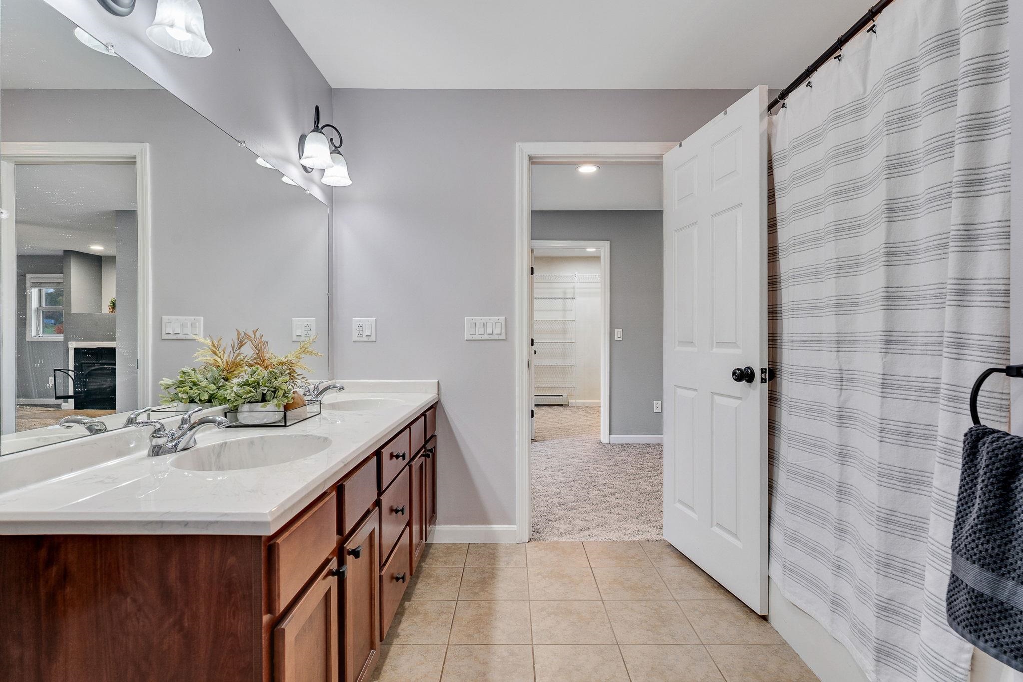 571 Middle Road Milton, VT 05468 - Photo 44 of 60