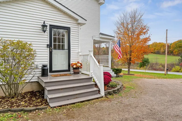 $635,000 | 571 Middle Road, Milton, VT 05468