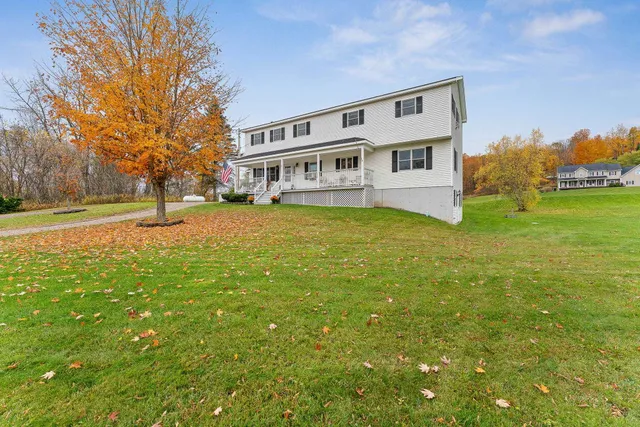 $635,000 | 571 Middle Road, Milton, VT 05468